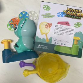 Dinosaur UFO Pedal Flying Bamboo Parent Child Interactive Toy (Color: Green)